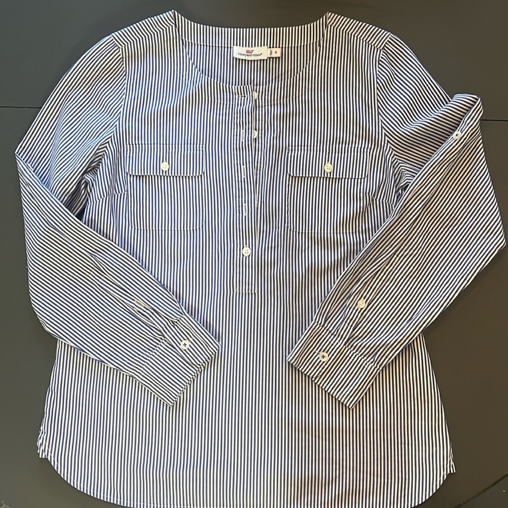 VINEYARD VINES striped blue button down